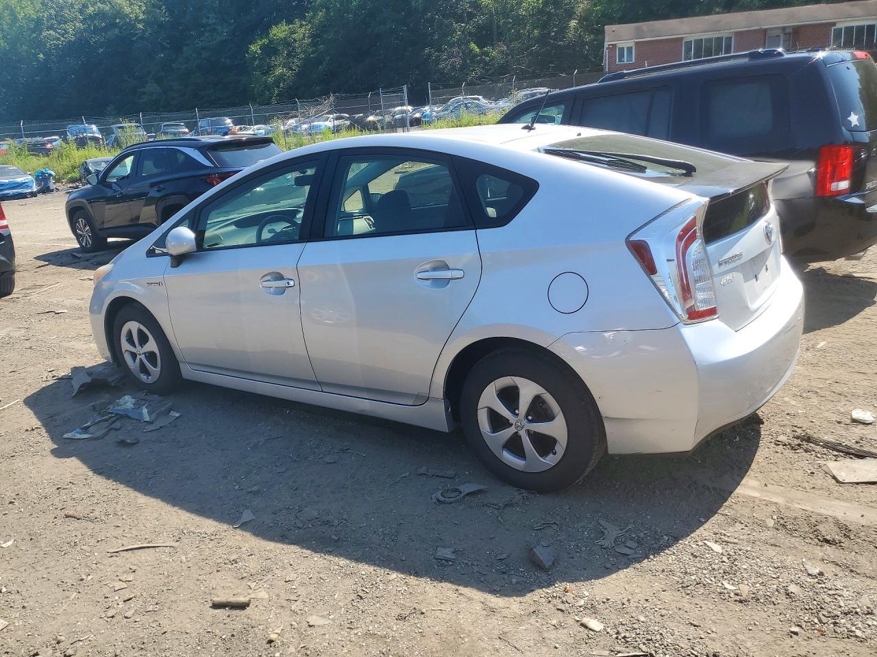 2012 Toyota Prius Two - Фото 2