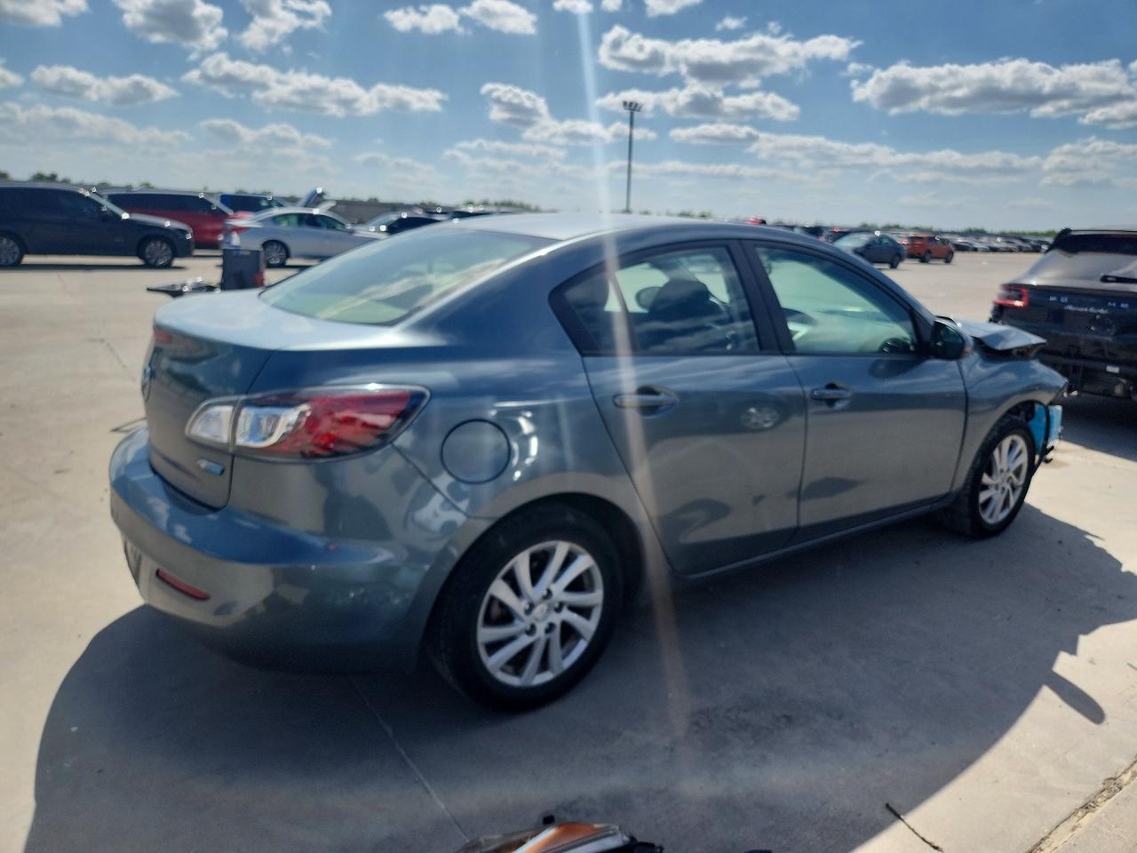 2012 Mazda 3 I - Фото 3
