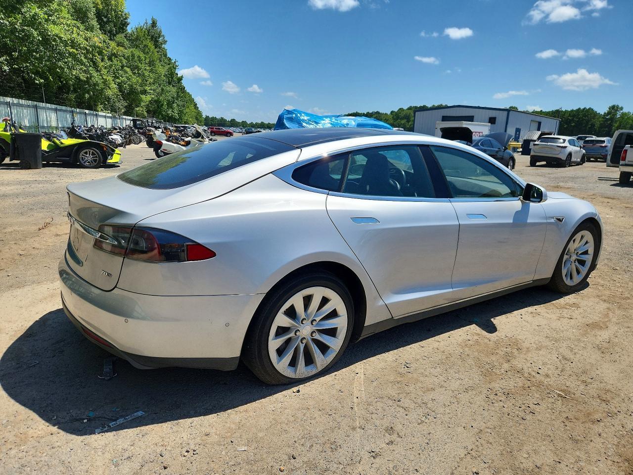 2016 Tesla Model S - Фото 3