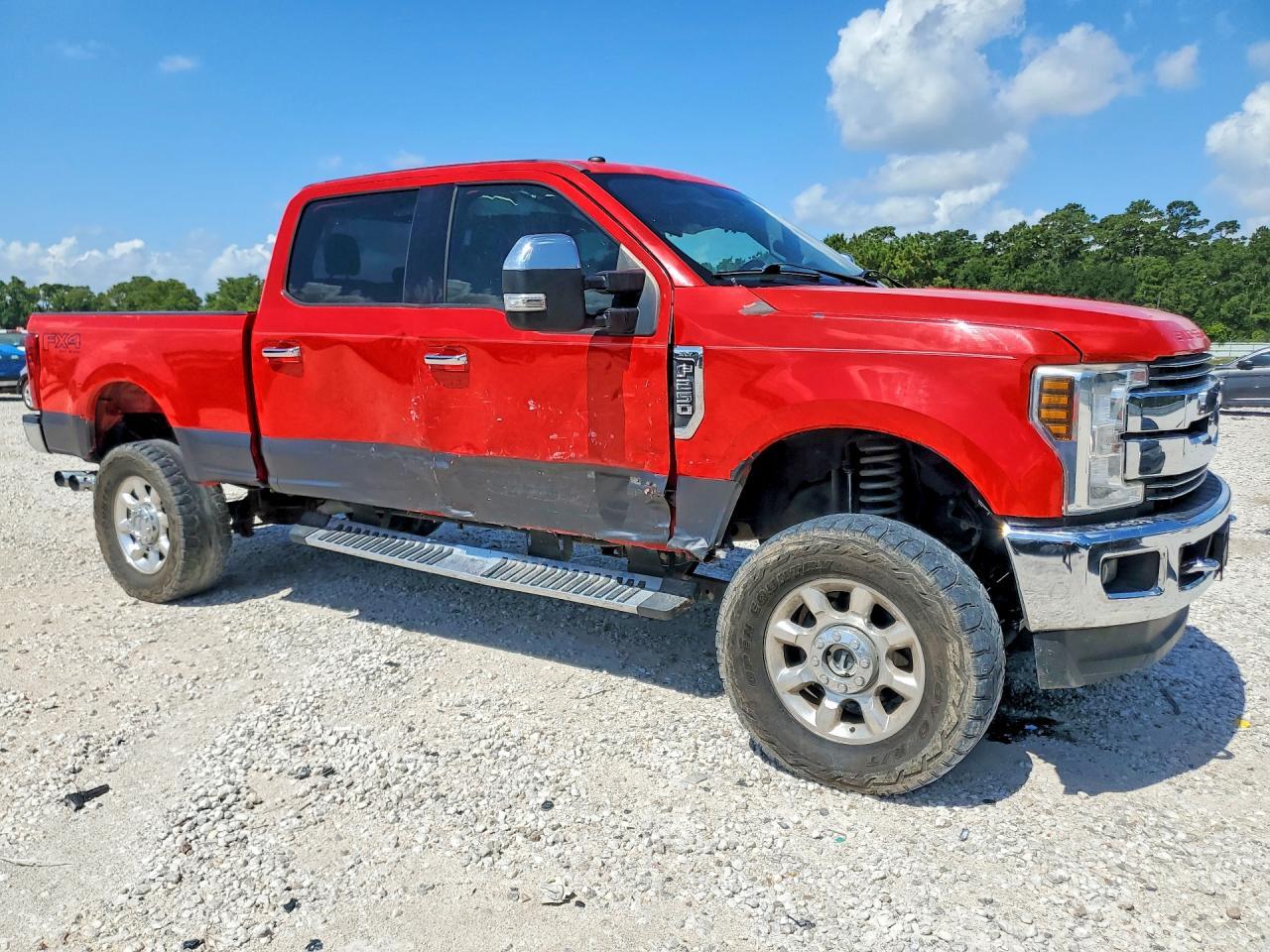 2019 Ford F250 Super Duty - Фото 4