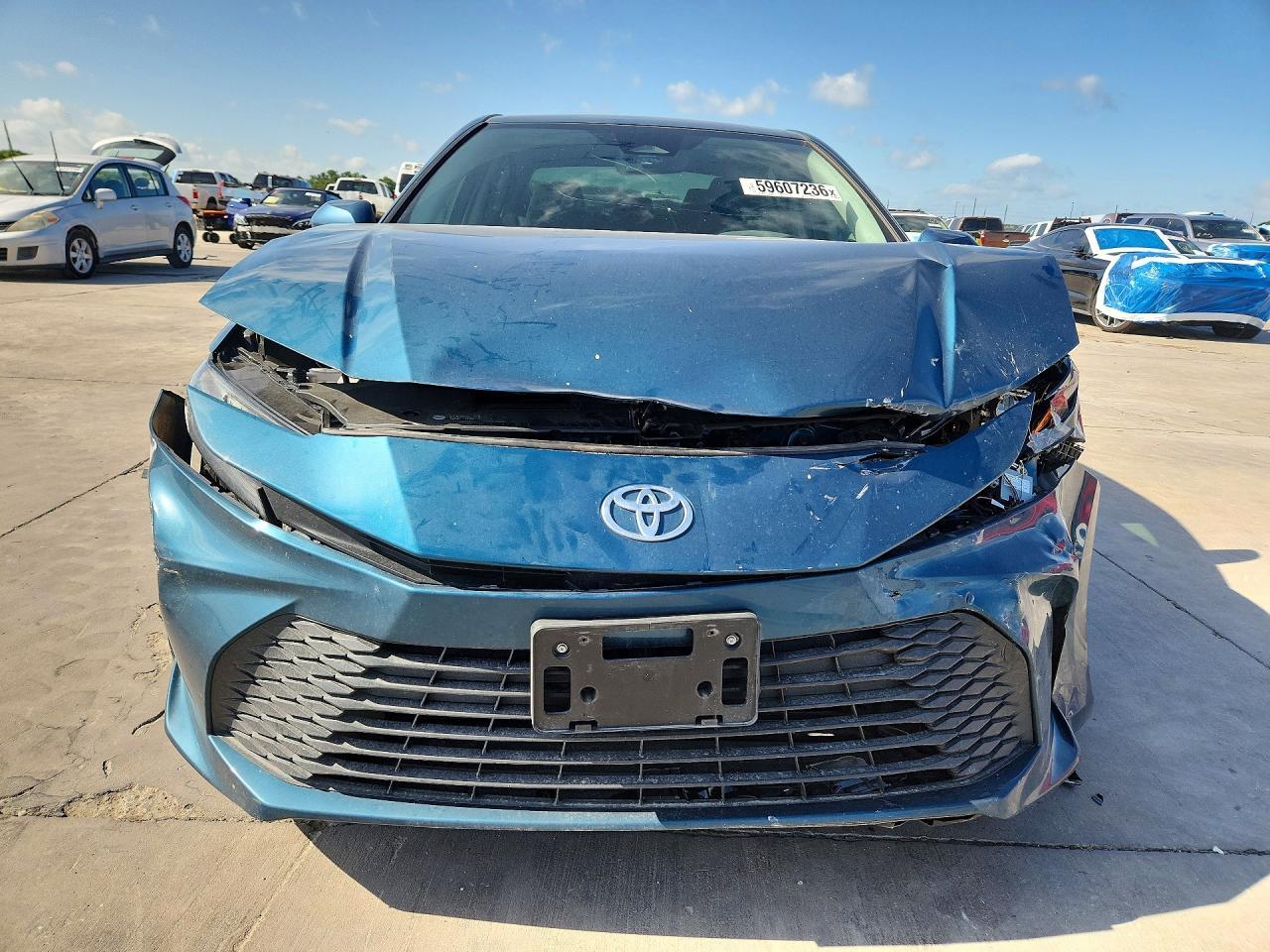 2025 Toyota Camry Le - Фото 5