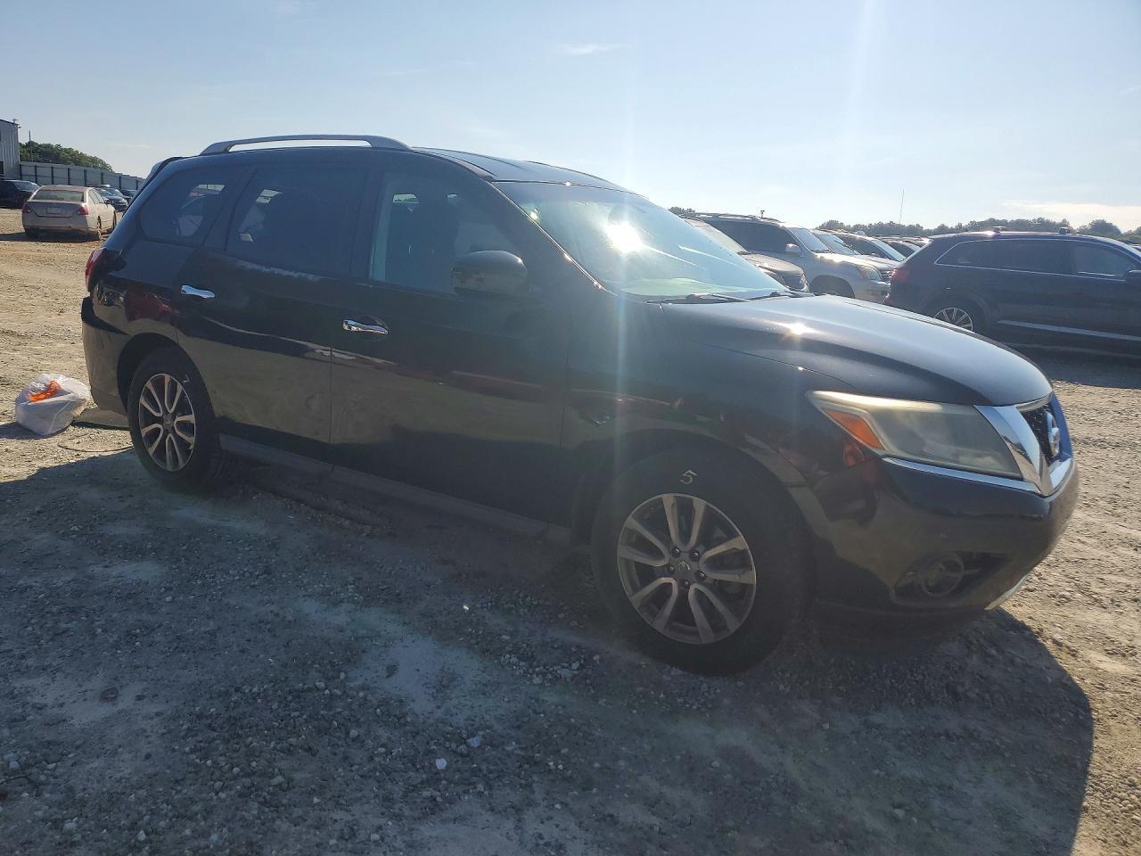 2016 Nissan Pathfinder S - Фото 4