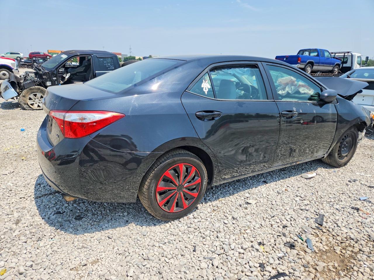 2016 Toyota Corolla Le - Image 3