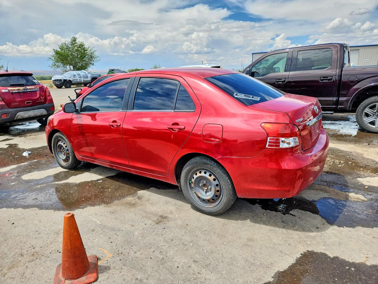 2007 Toyota Yaris Base - Image 2