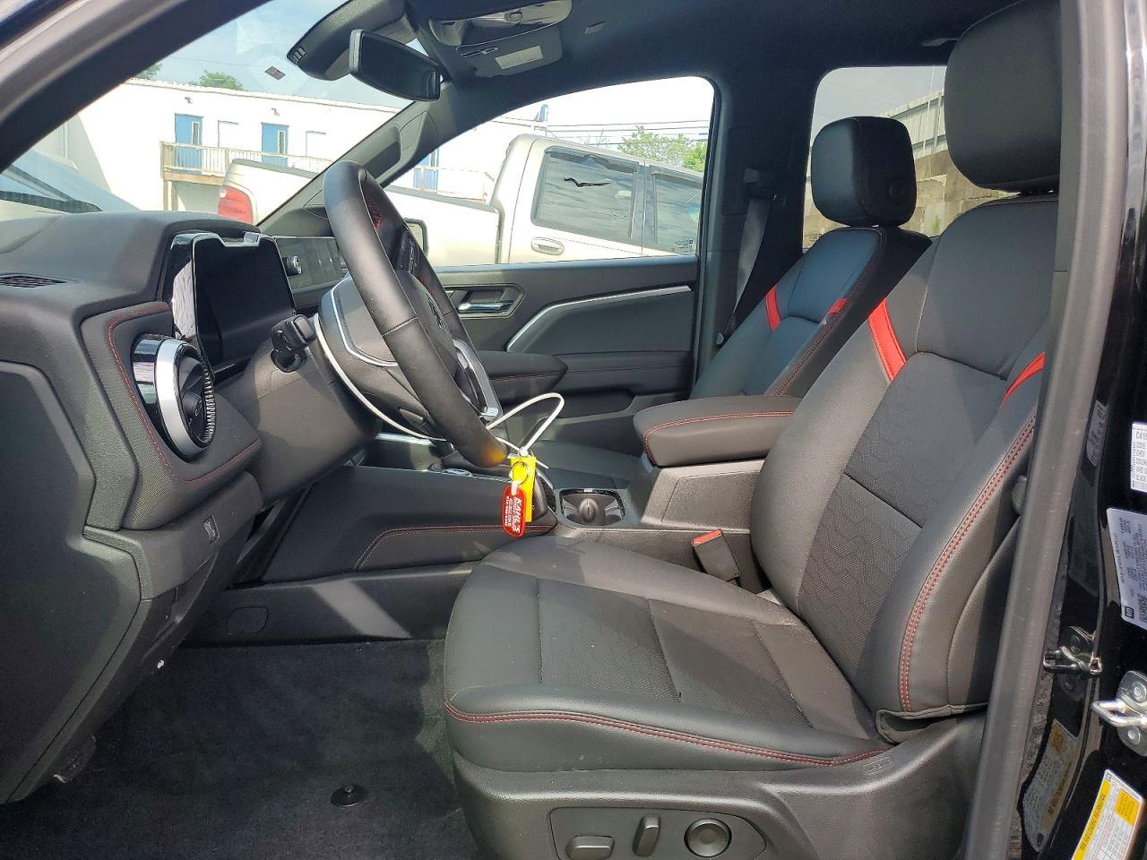 2026 Chevrolet Colorado Z71 - Image 7