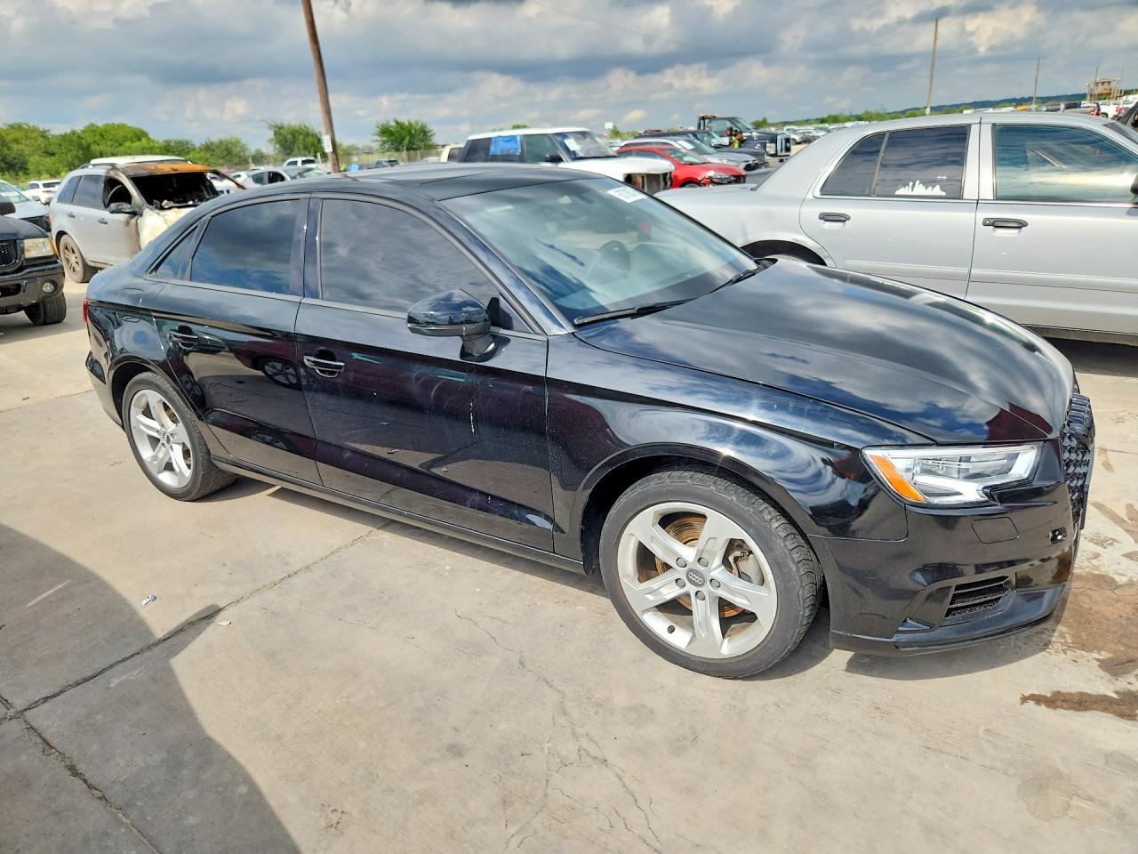 2017 Audi A3 Premium - Image 4