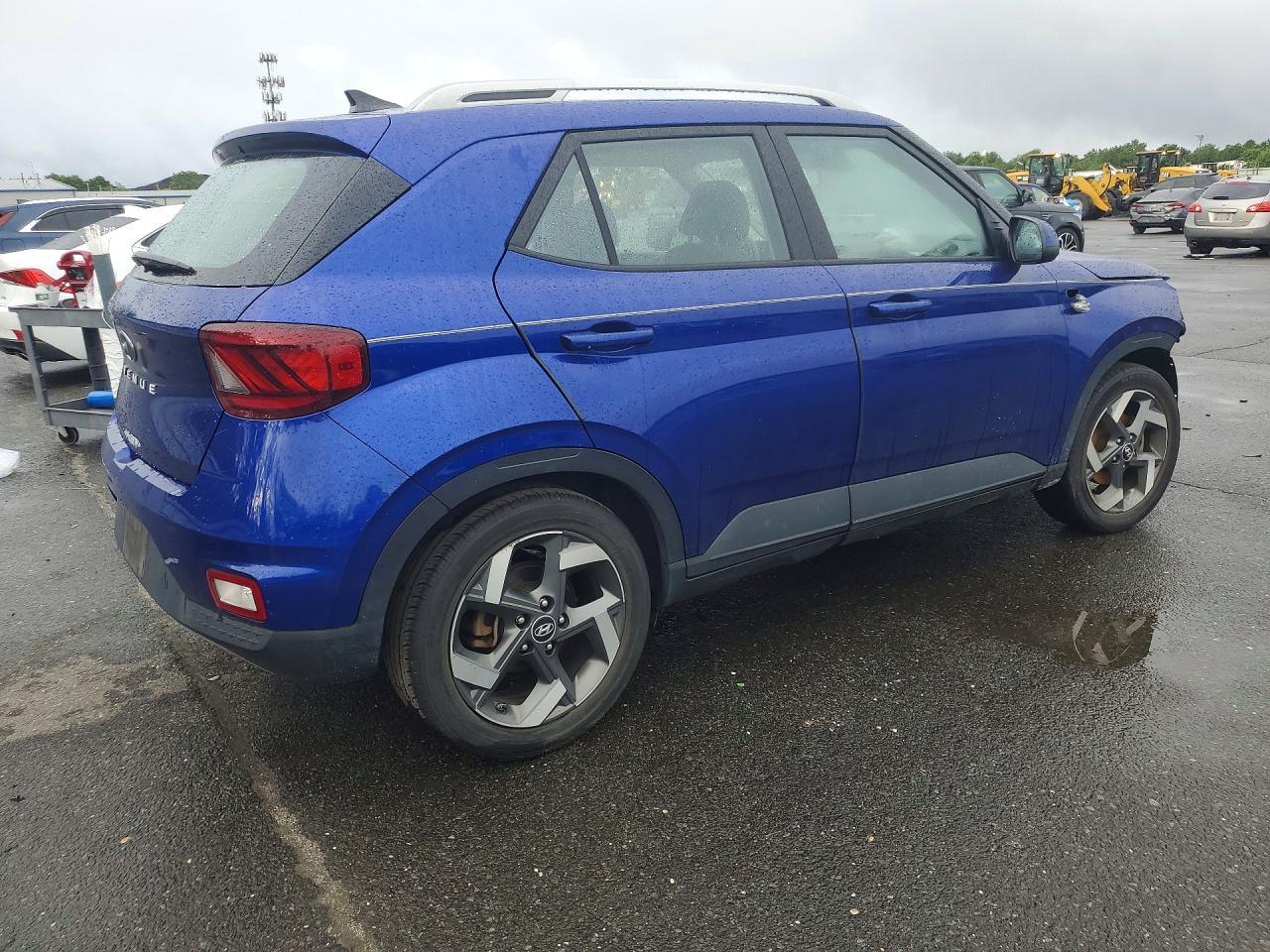 2020 Hyundai Venue Sel - Фото 3