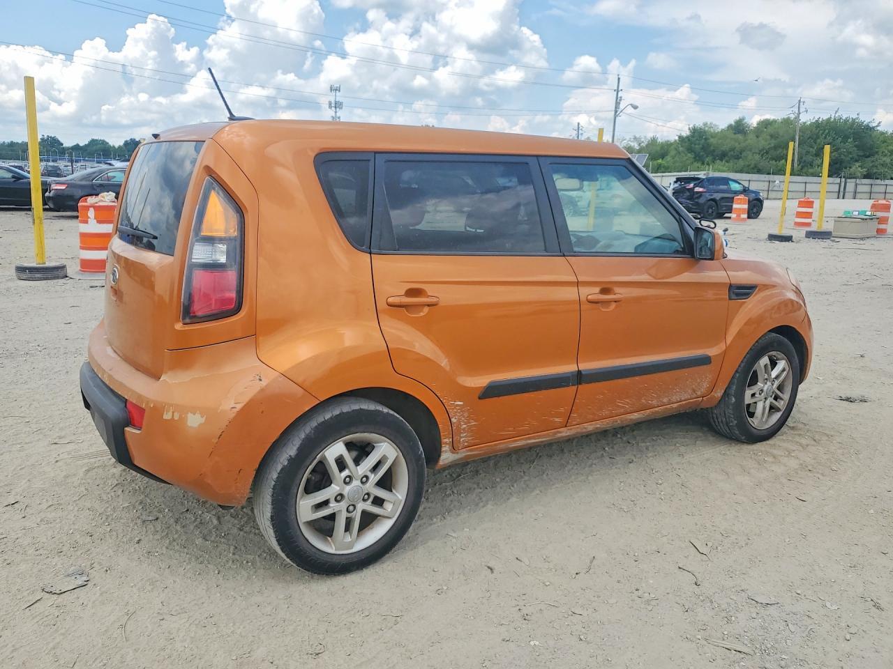 2011 Kia Soul + - Фото 3