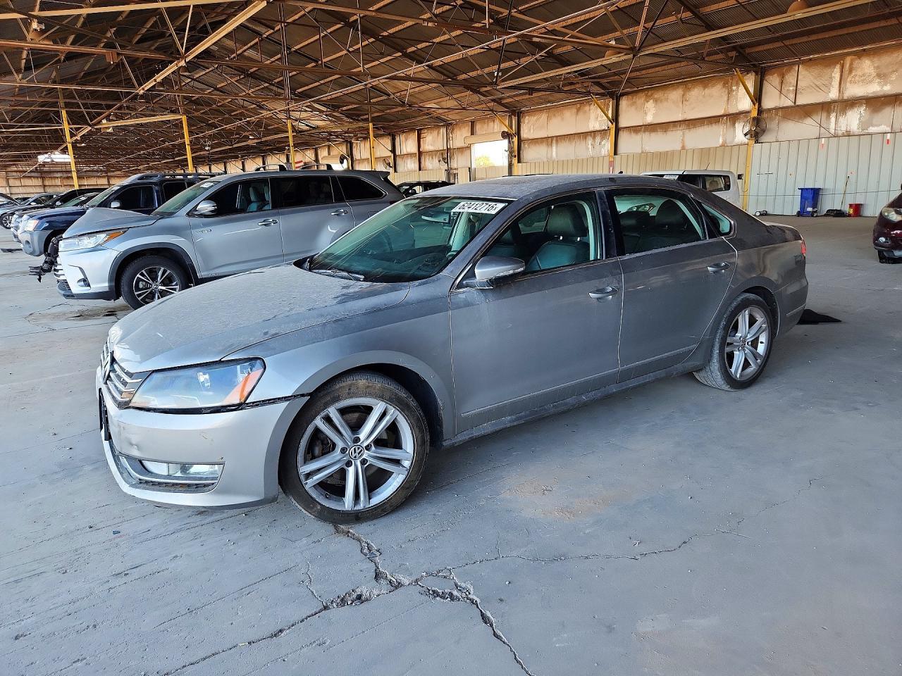 2012 Volkswagen Passat Sel