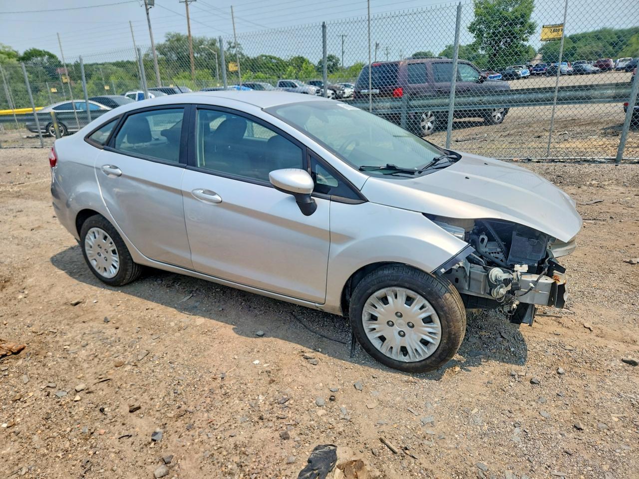2017 Ford Fiesta S - Фото 4