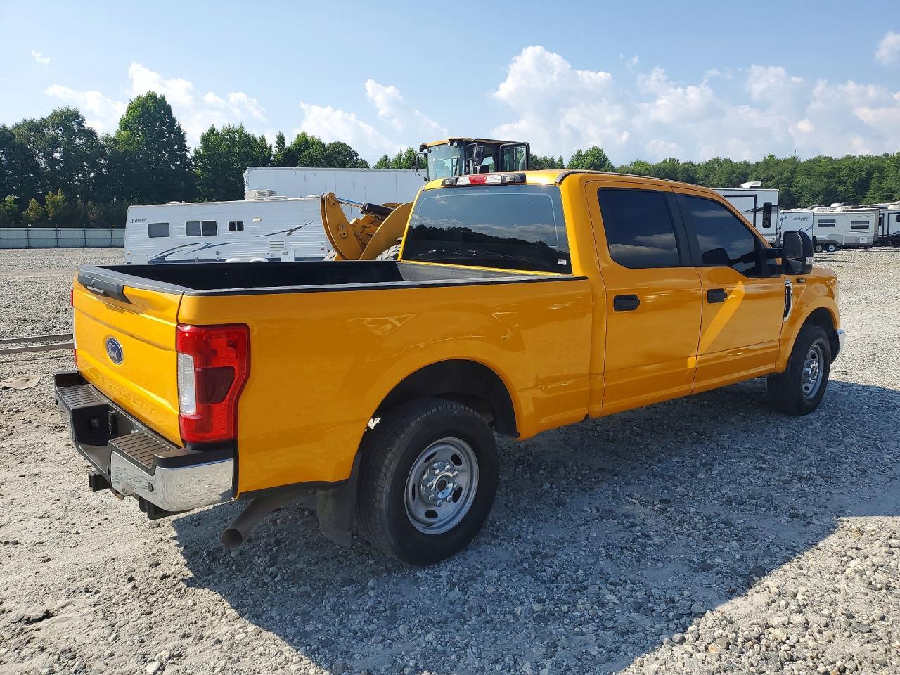 2019 Ford F250 Super Duty - Фото 3