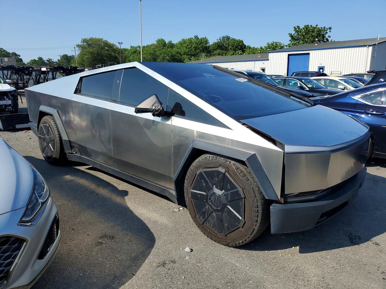 2024 Tesla Cybertruck - Image 4