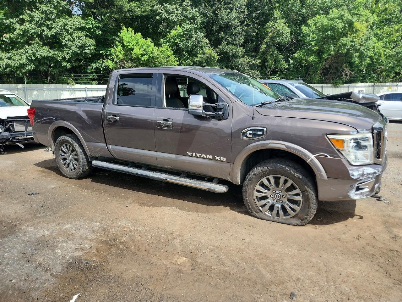 2016 Nissan Titan Xd Platinum Reserve - Image 4