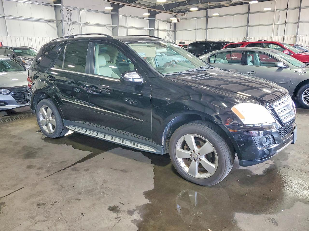2010 Mercedes-Benz Ml 350 4Matic - Image 4