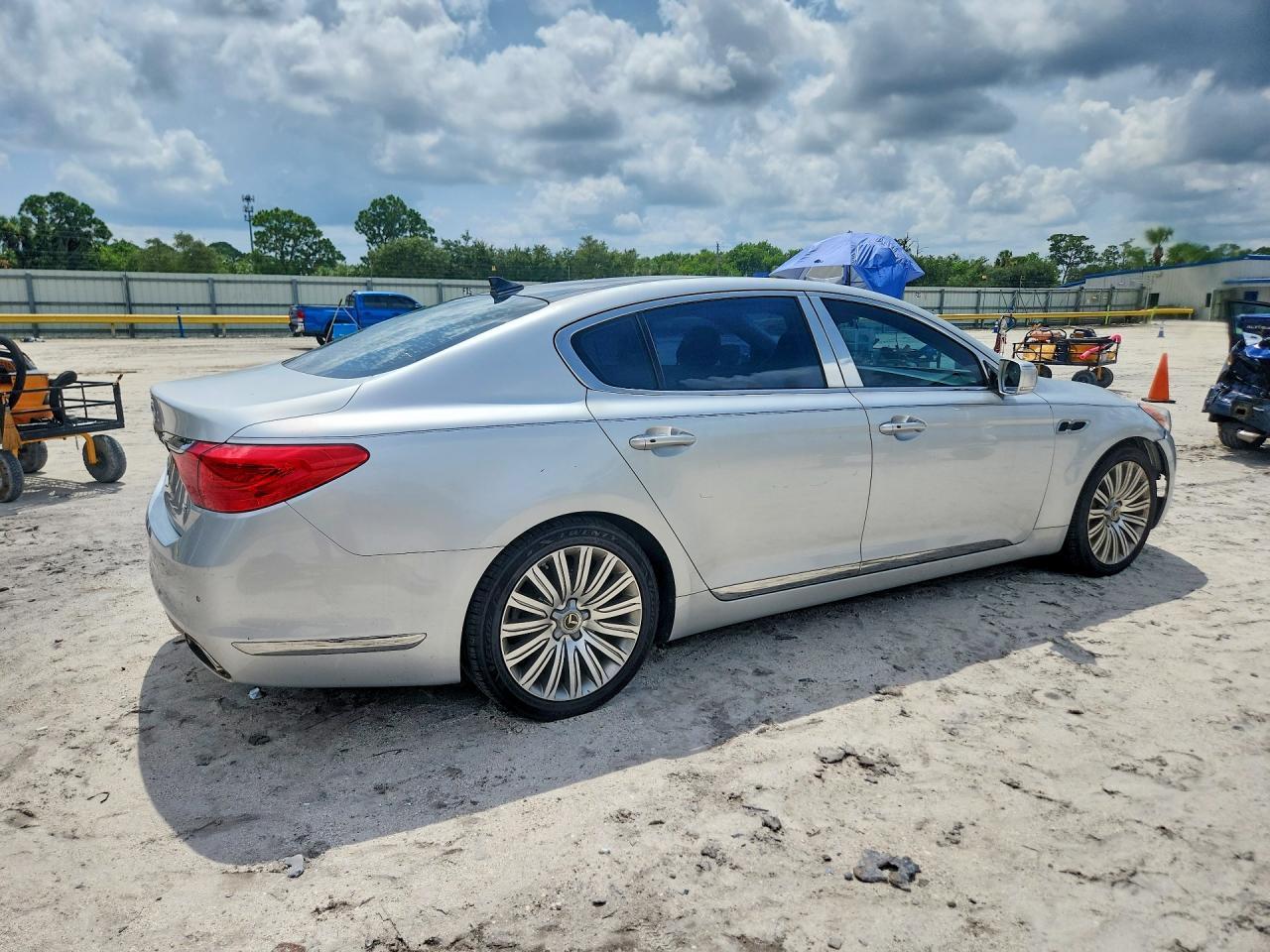 2015 Kia K900 Premium - Фото 3