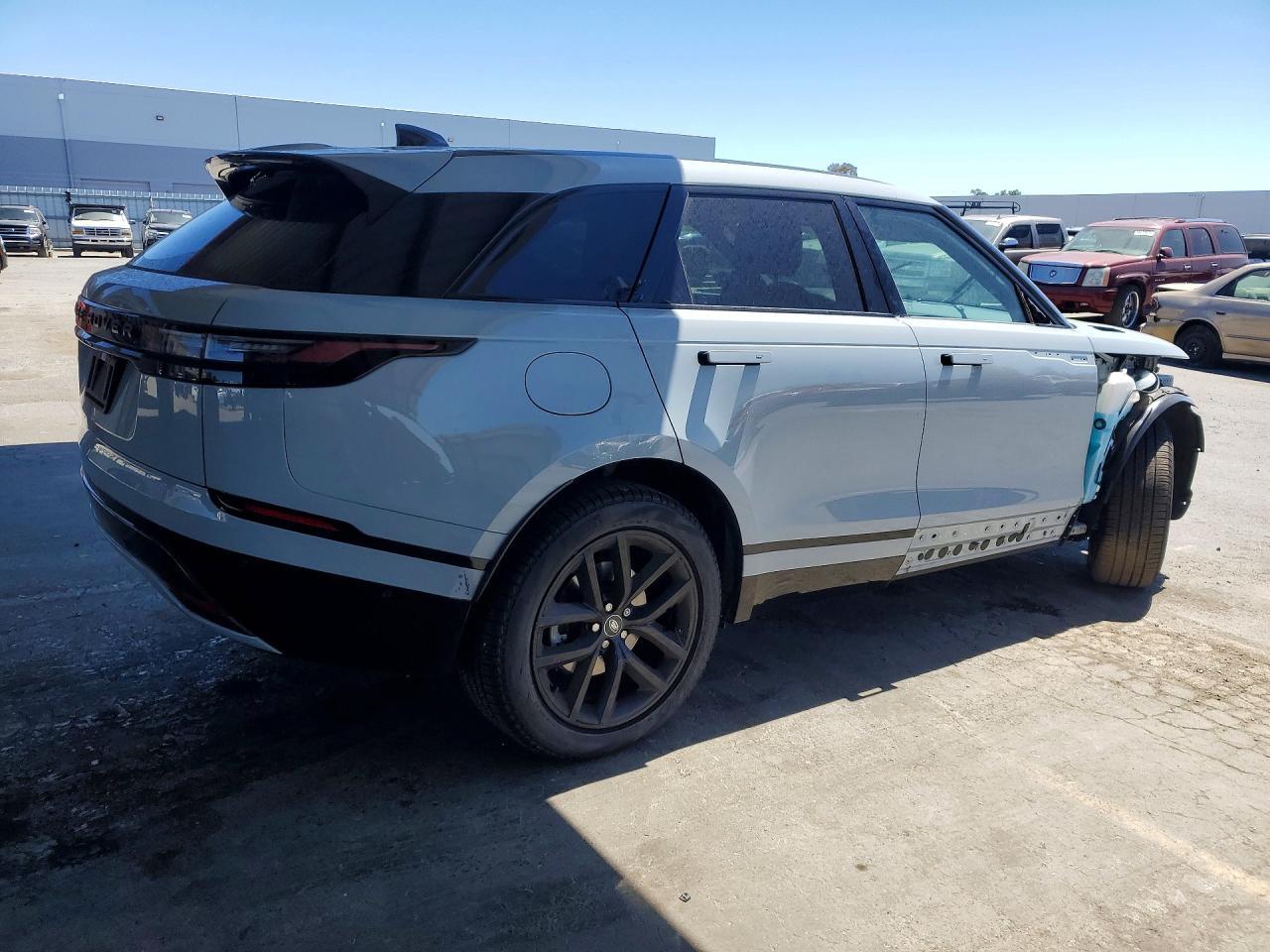 2026 Land Rover Range Rover Velar Dynamic Se - Image 3
