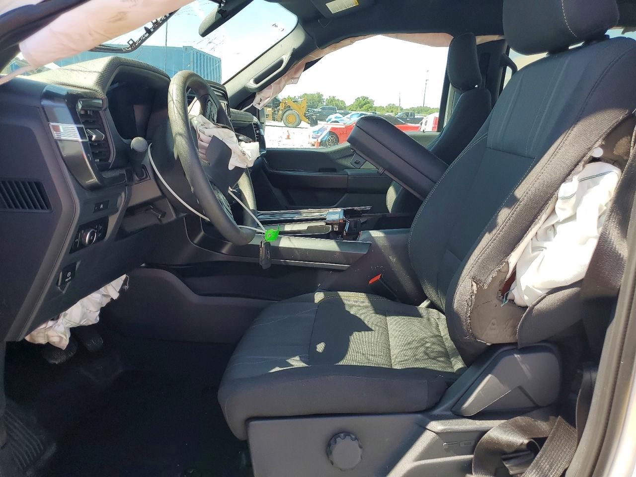 2025 Ford F150 Stx - Фото 7