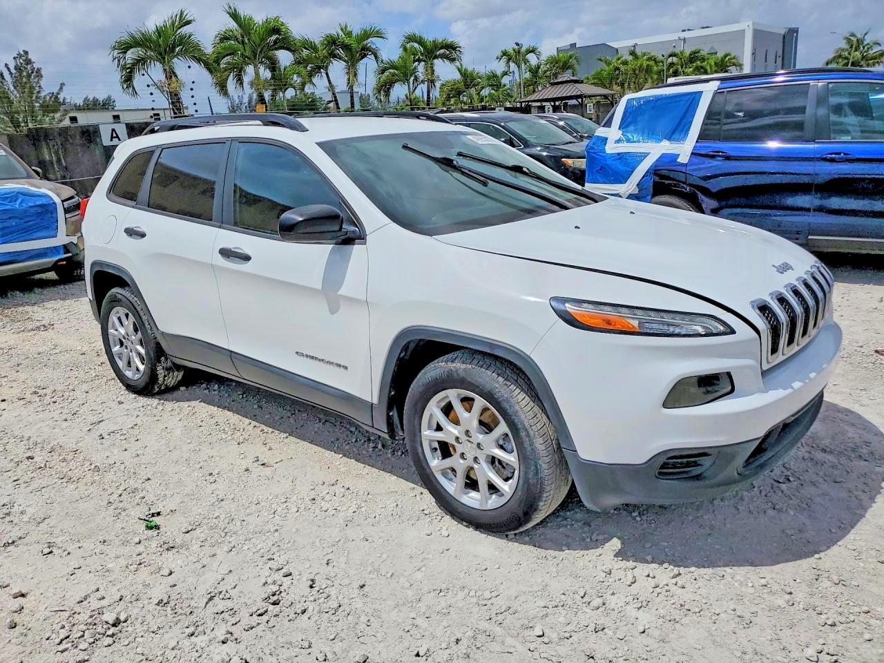 2016 Jeep Cherokee Sport - Image 4