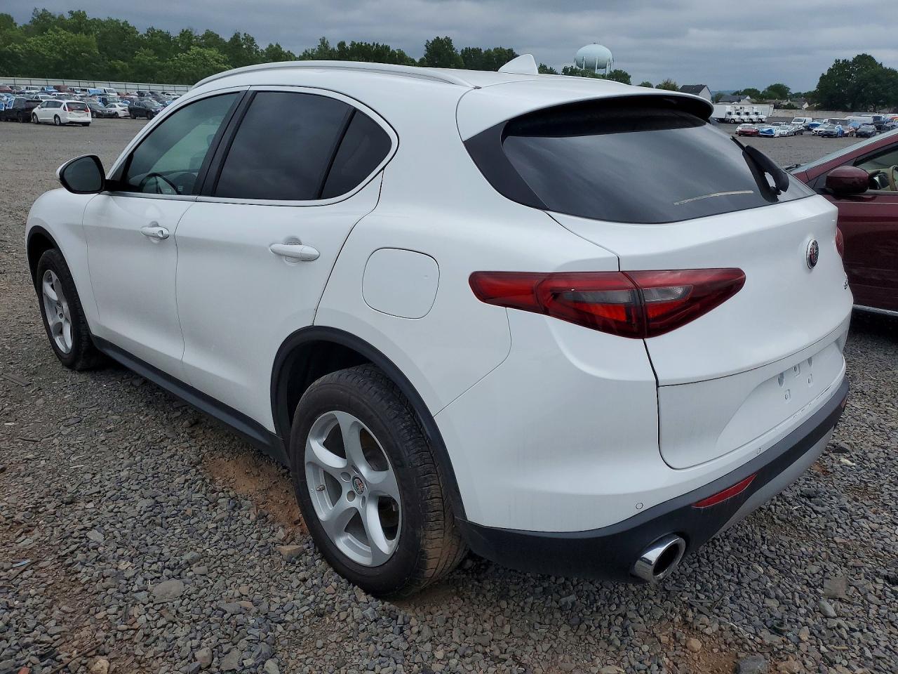 2019 Alfa Romeo Stelvio - Image 2