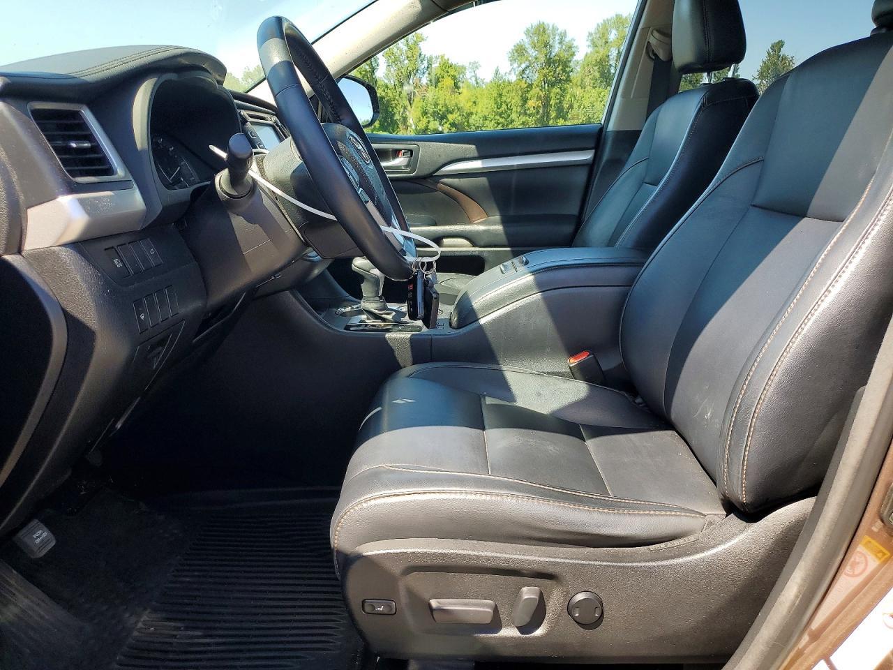 2018 Toyota Highlander Hybrid Xle - Image 7