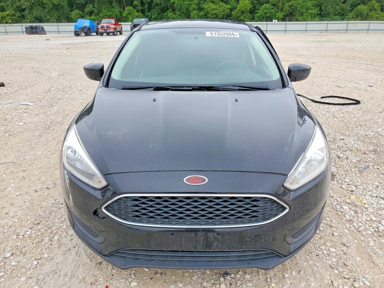 2018 Ford Focus Se - Image 5