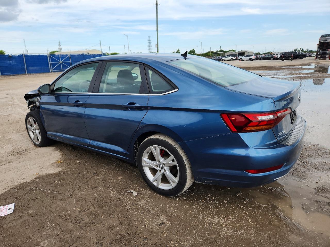 2019 Volkswagen Jetta S - Фото 2