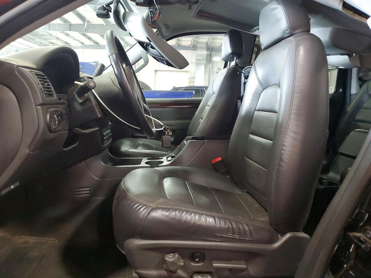 2004 Ford Explorer Limited - Фото 7