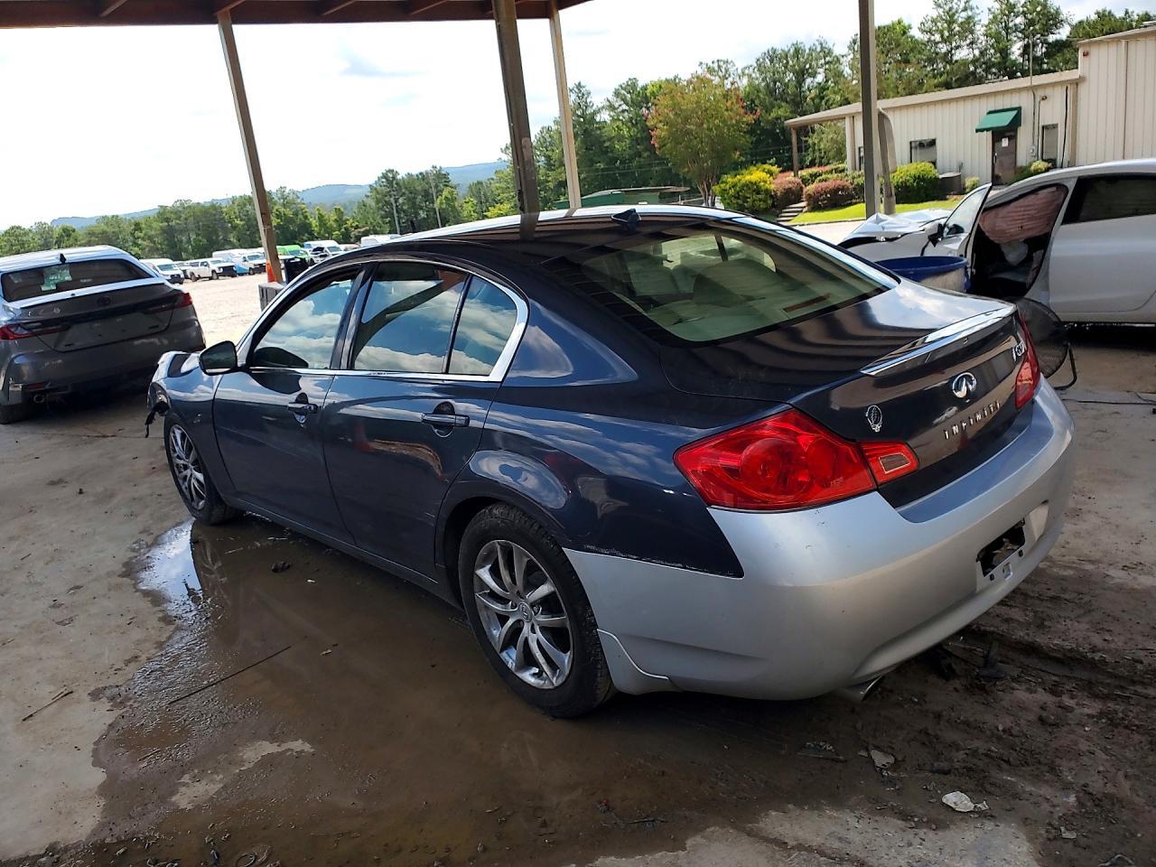 2009 Infiniti G37 Sedan Base - Фото 2