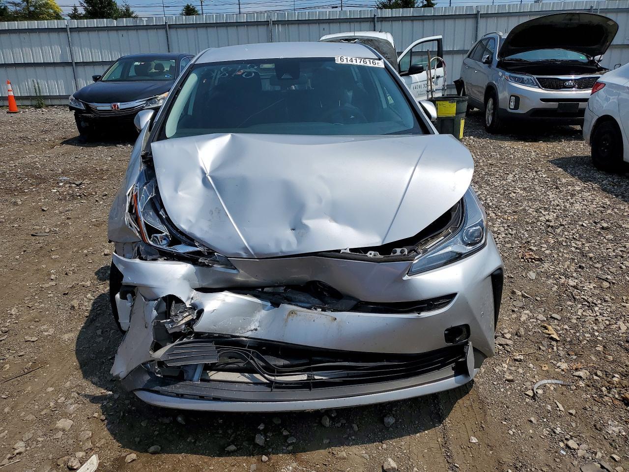 2021 Toyota Prius Le - Фото 5
