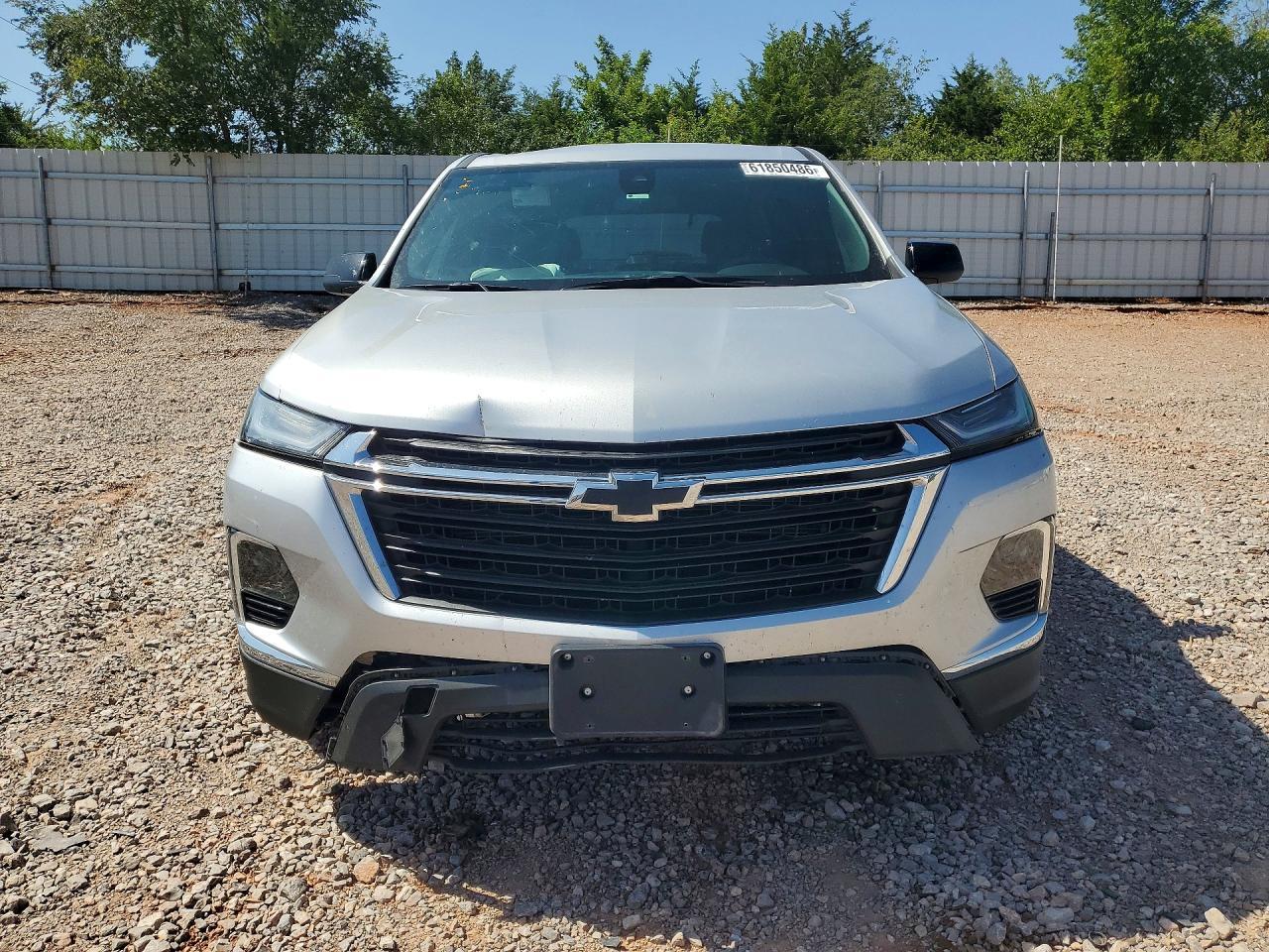 2022 Chevrolet Traverse Ls - Фото 5