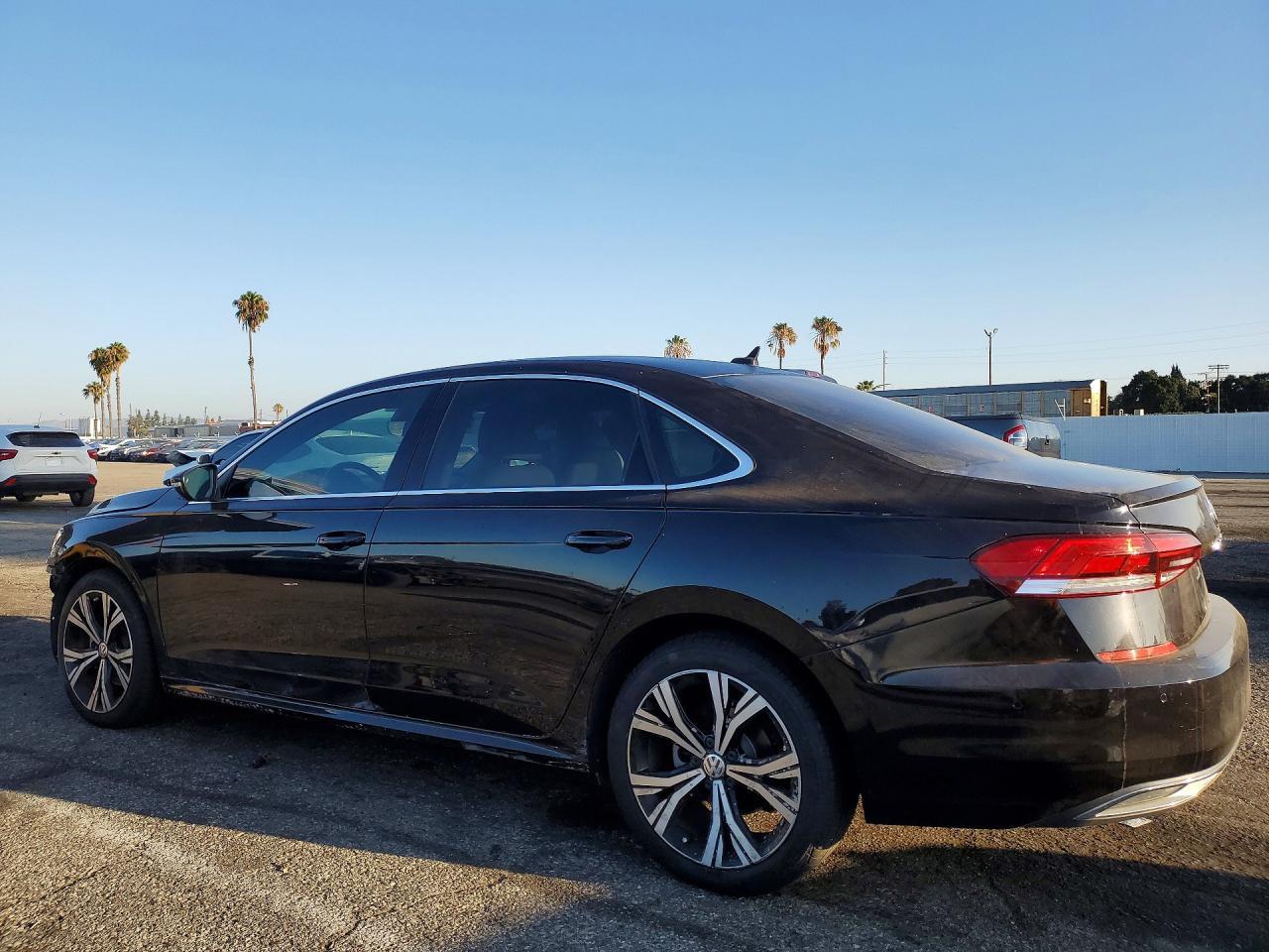 2020 Volkswagen Passat Sel - Фото 2