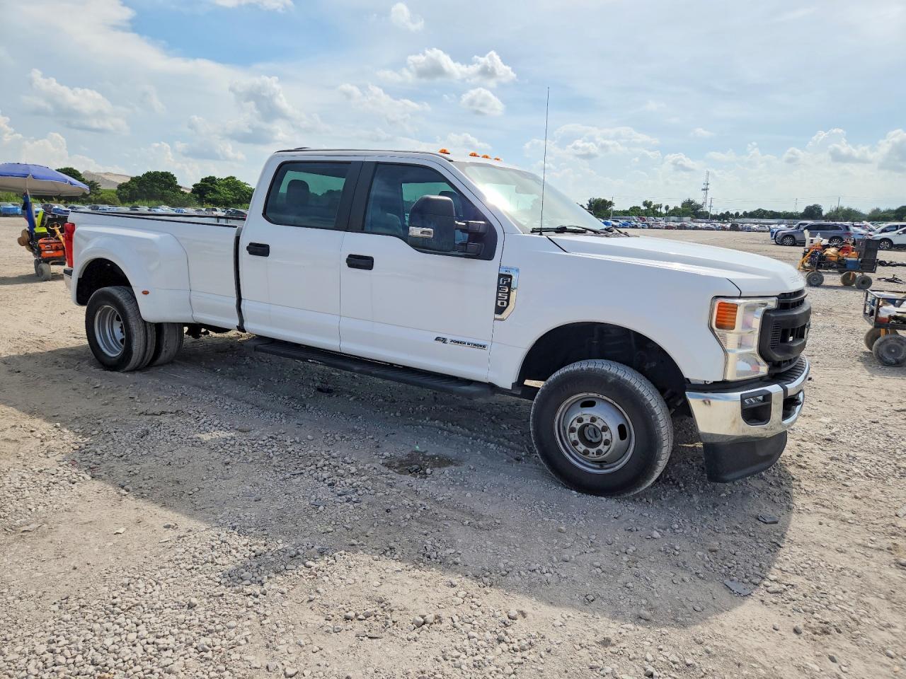 2020 Ford F350 Super Duty - Фото 4