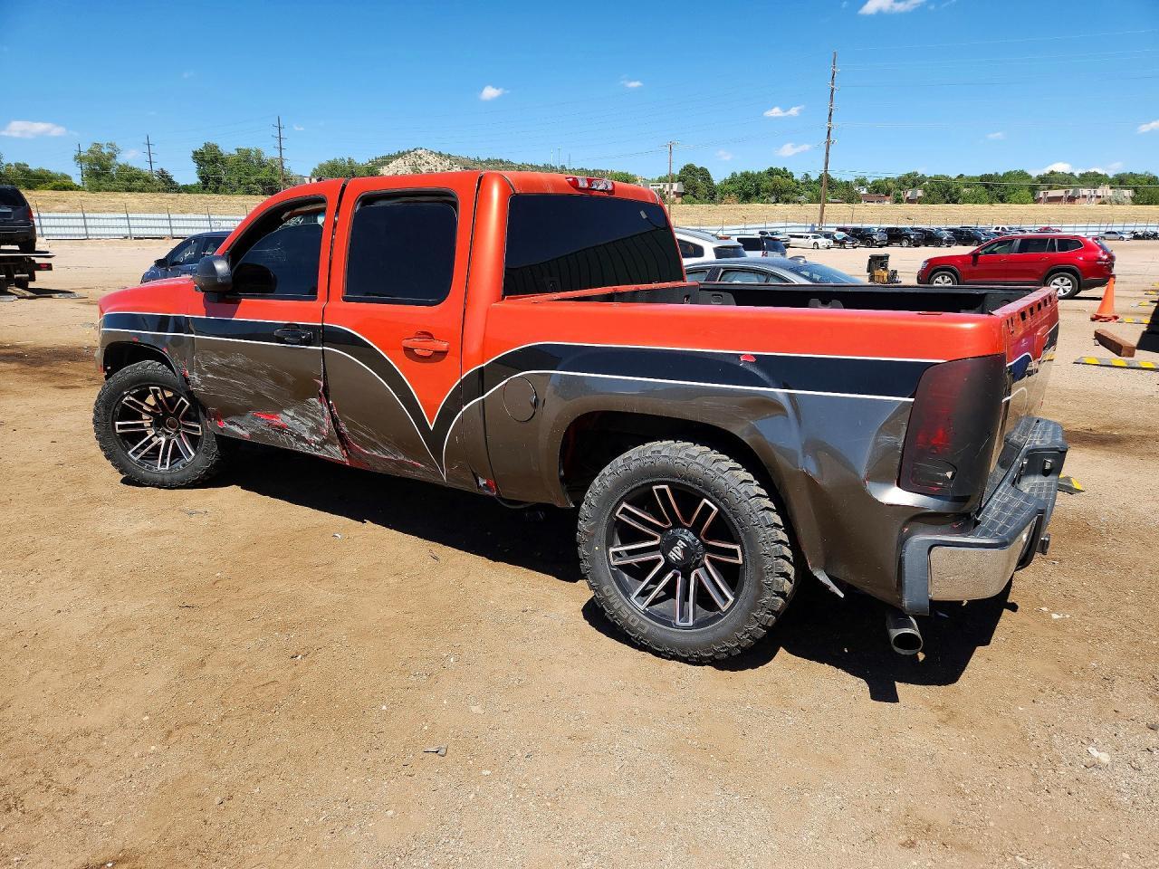 2010 GMC Sierra C1500 Sle - Image 2