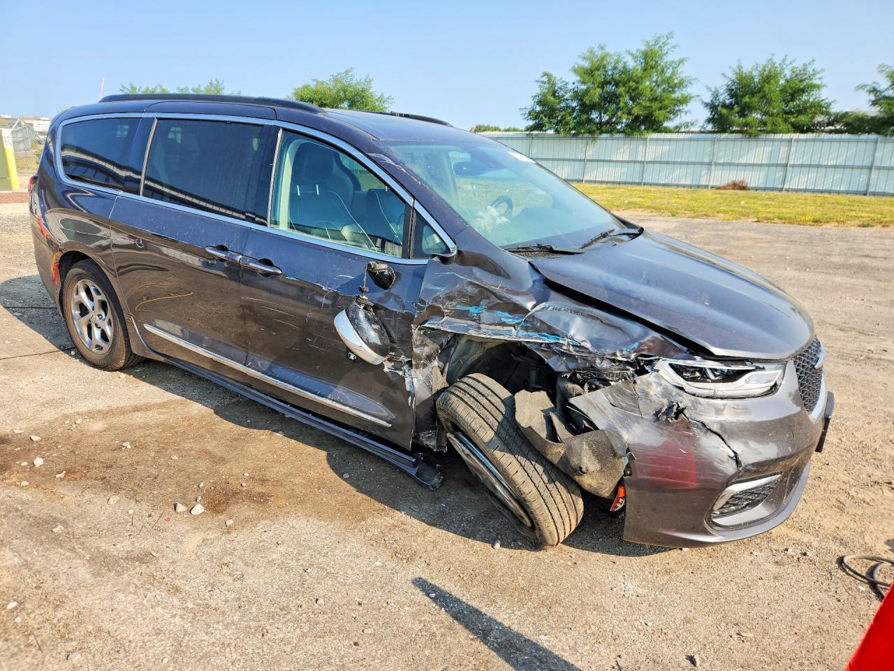2023 Chrysler Pacifica Limited - Фото 4