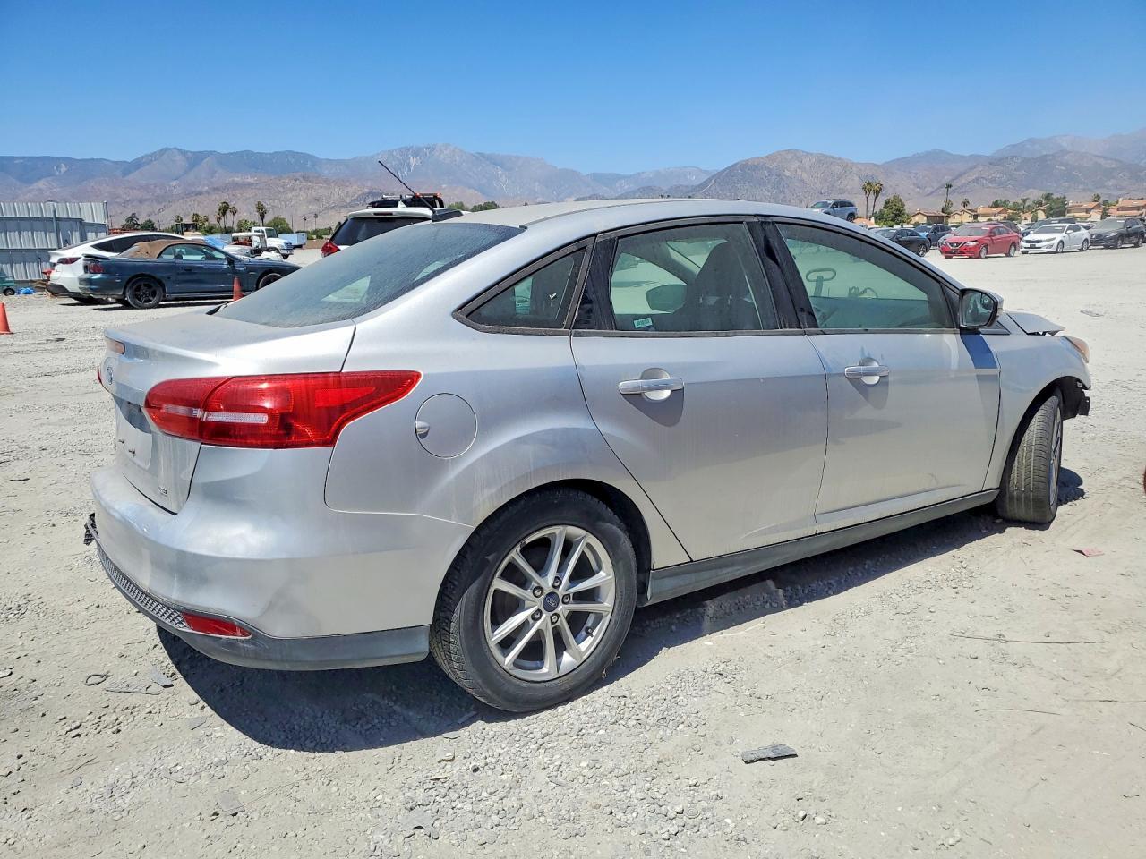 2016 Ford Focus Se - Фото 3