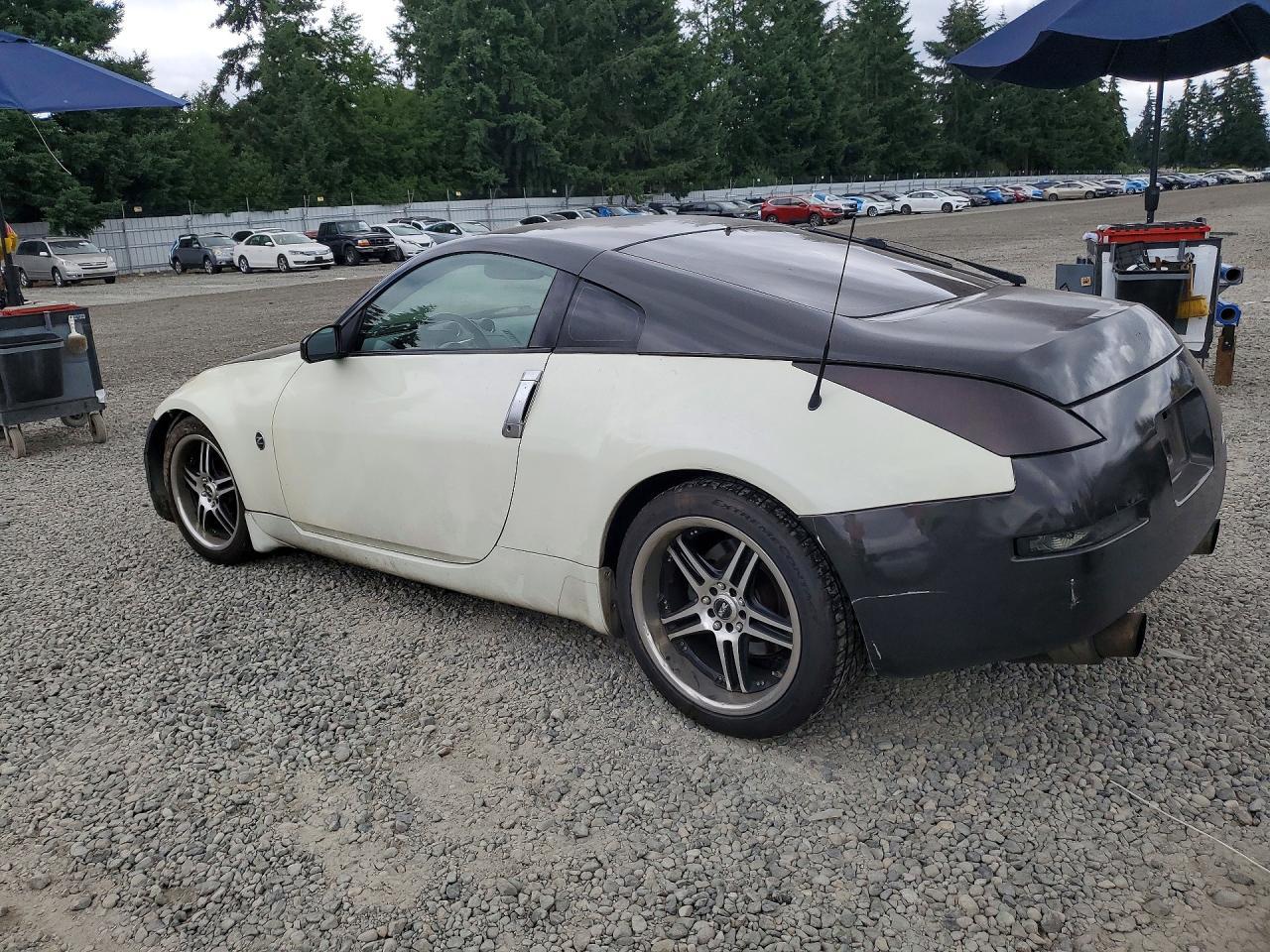 2006 Nissan 350Z Coupe - Image 2
