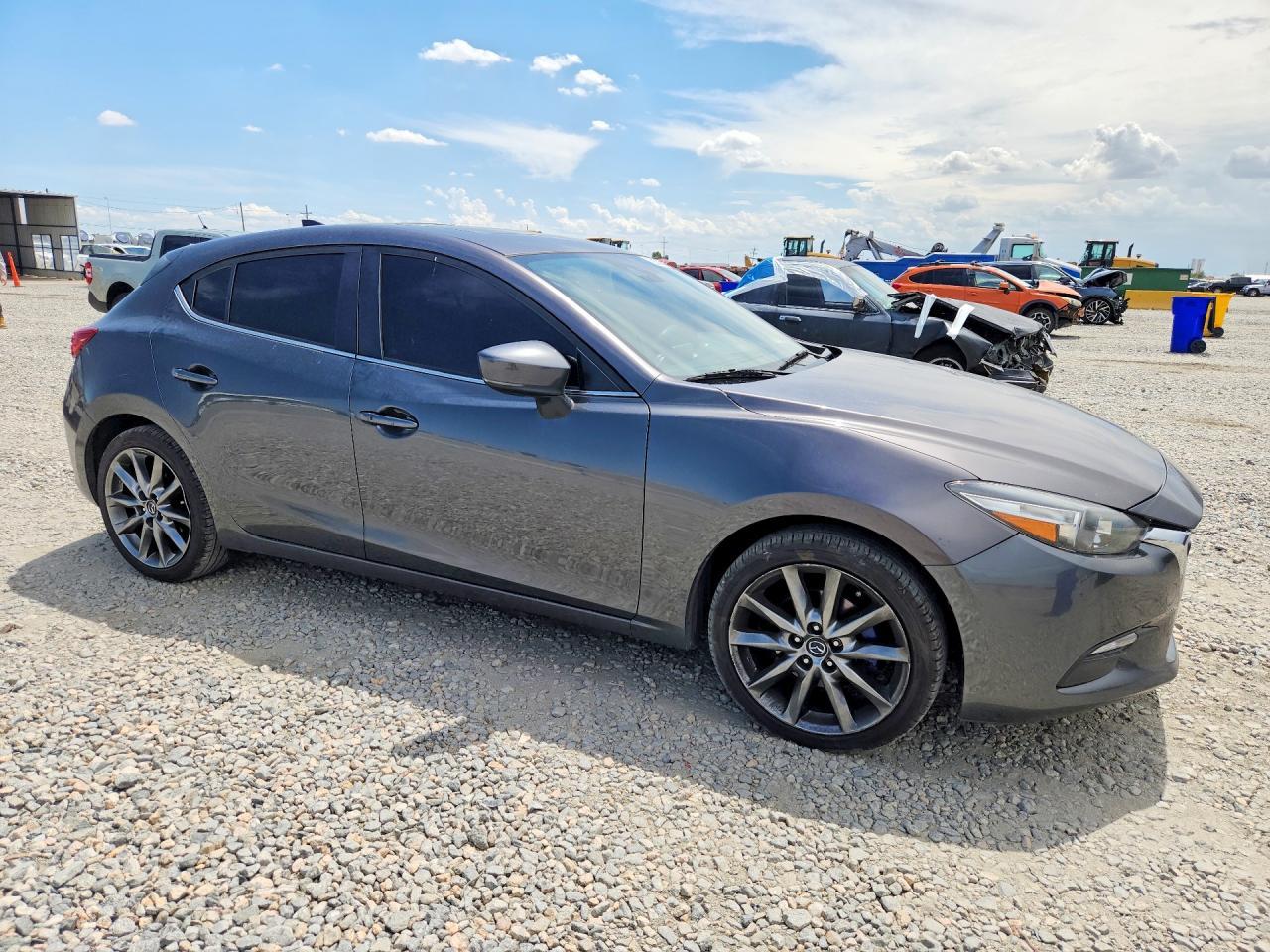 2018 Mazda 3 Touring - Фото 4