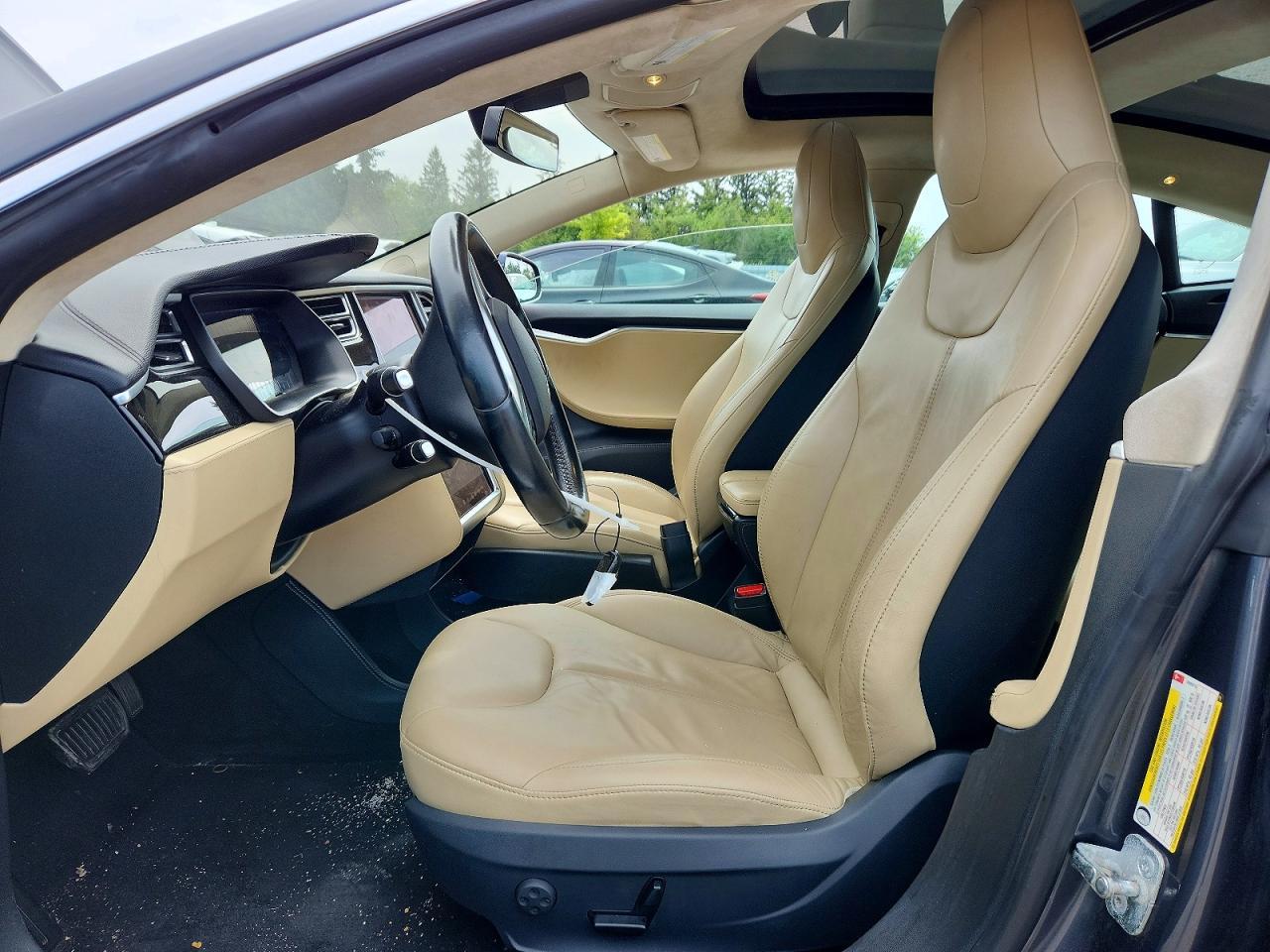 2015 Tesla Model S 85D - Image 7