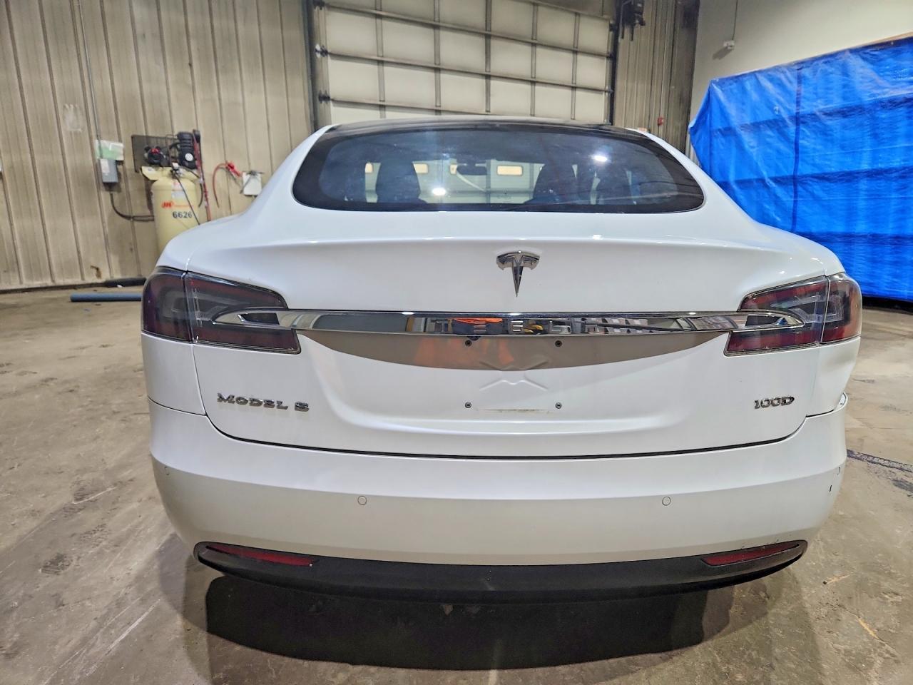 2017 Tesla Model S - Image 6