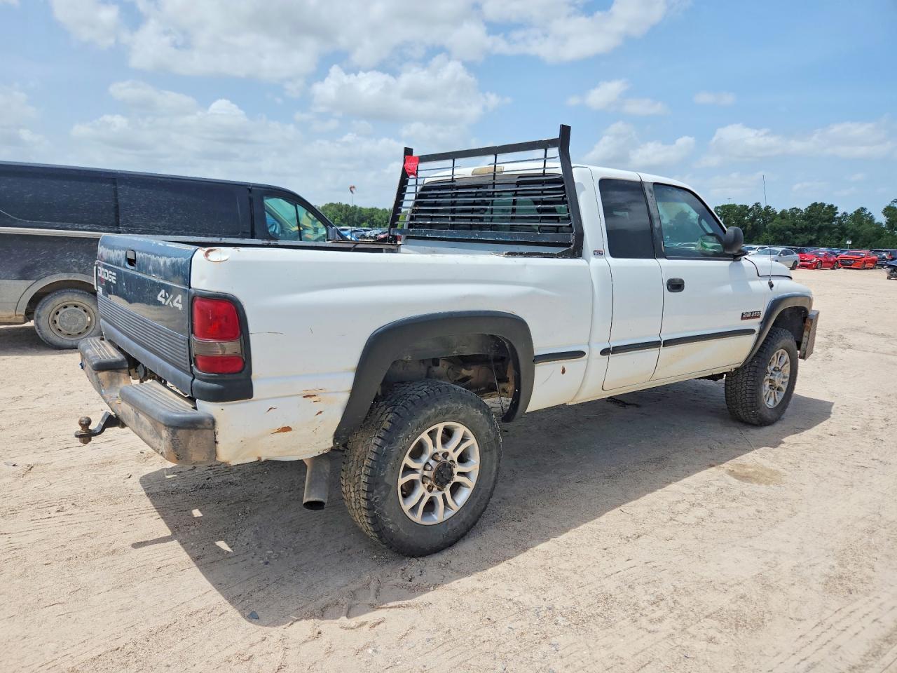 1999 Dodge Ram 2500 - Фото 3