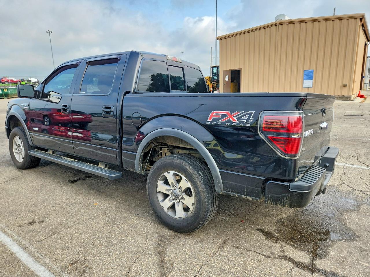 2013 Ford F150 Supercrew - Фото 2