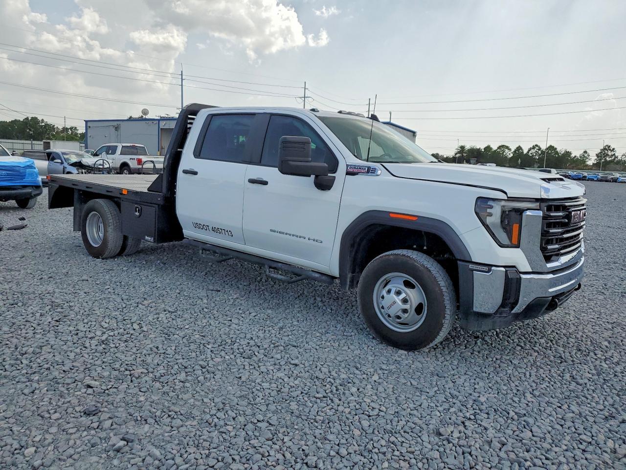 2025 GMC Sierra K3500 - Image 4