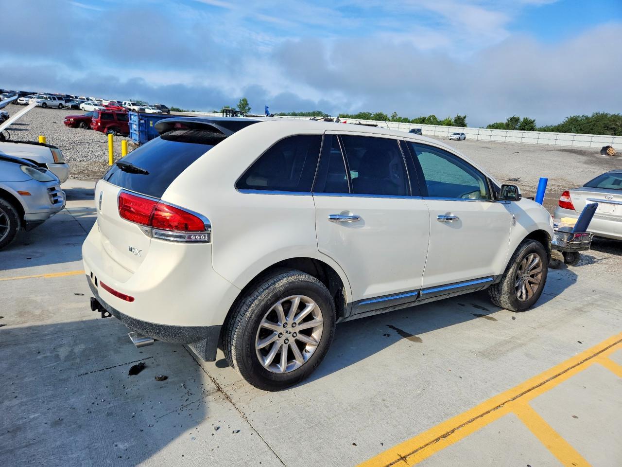2013 Lincoln Mkx - Image 3