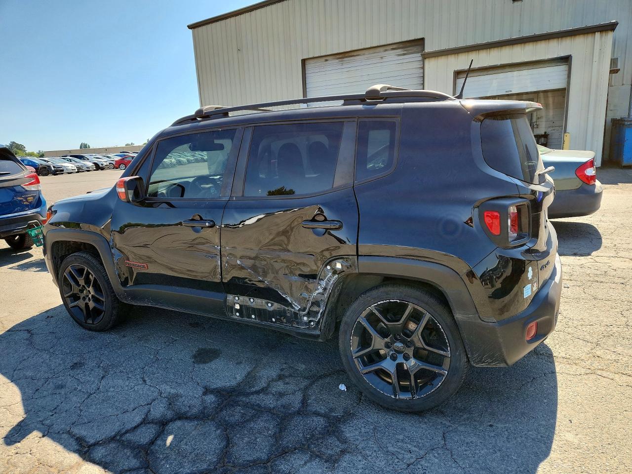 2020 Jeep Renegade Latitude - Фото 2