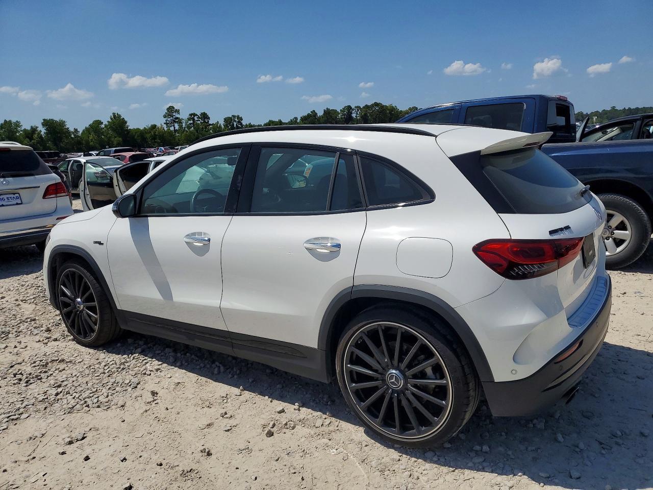 2023 Mercedes-Benz Gla 35 Amg - Image 2