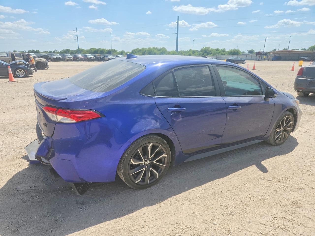 2022 Toyota Corolla Se - Фото 3