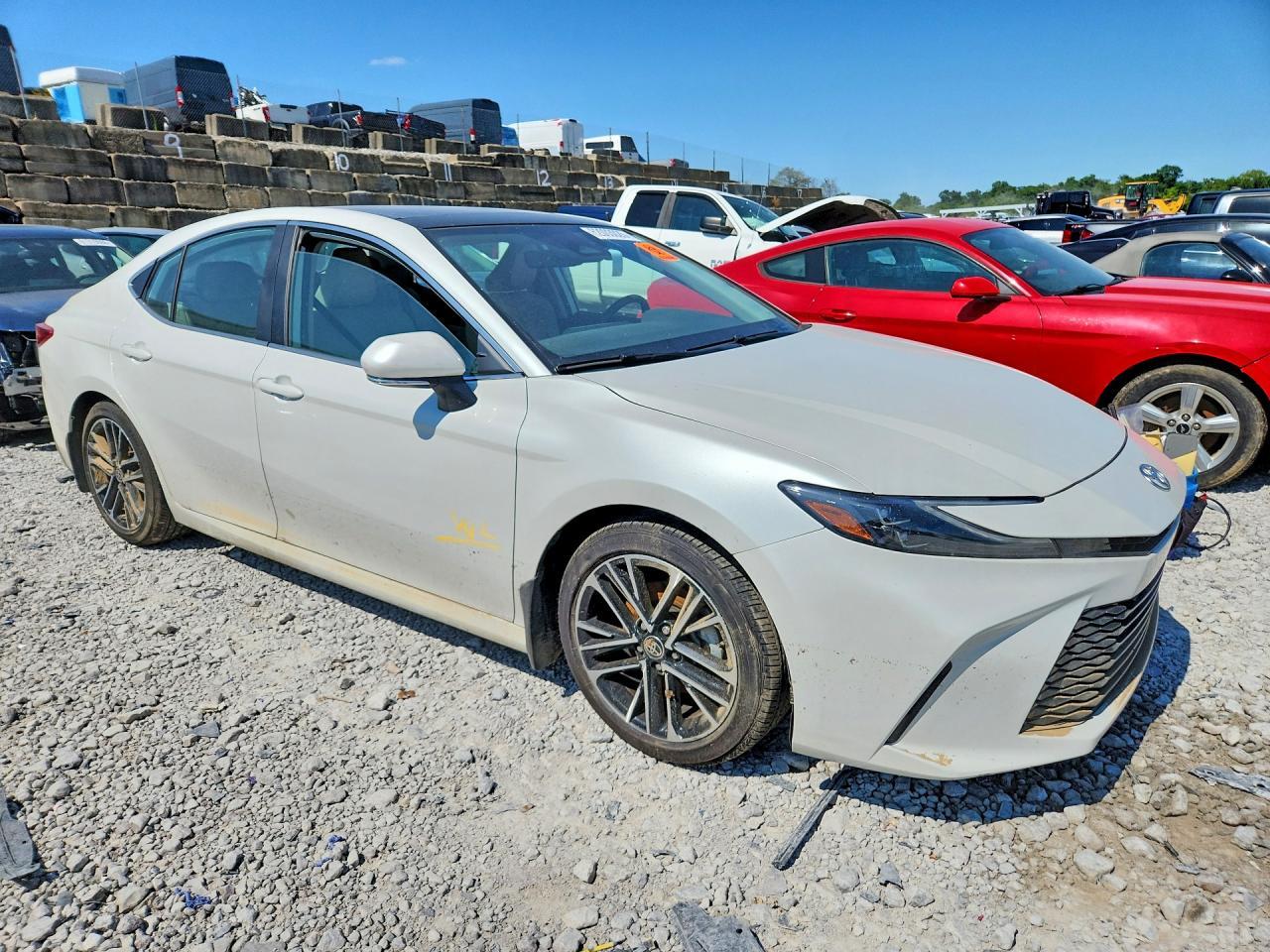 2025 Toyota Camry Xle - Фото 4
