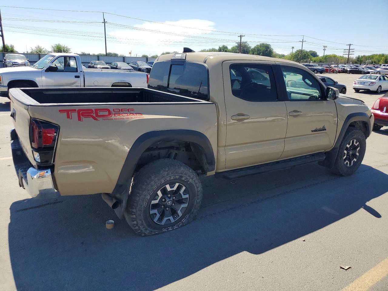 2017 Toyota Tacoma Sr V6 - Image 3
