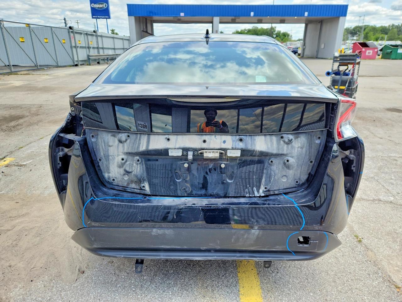 2018 Toyota Prius Two Eco - Image 6