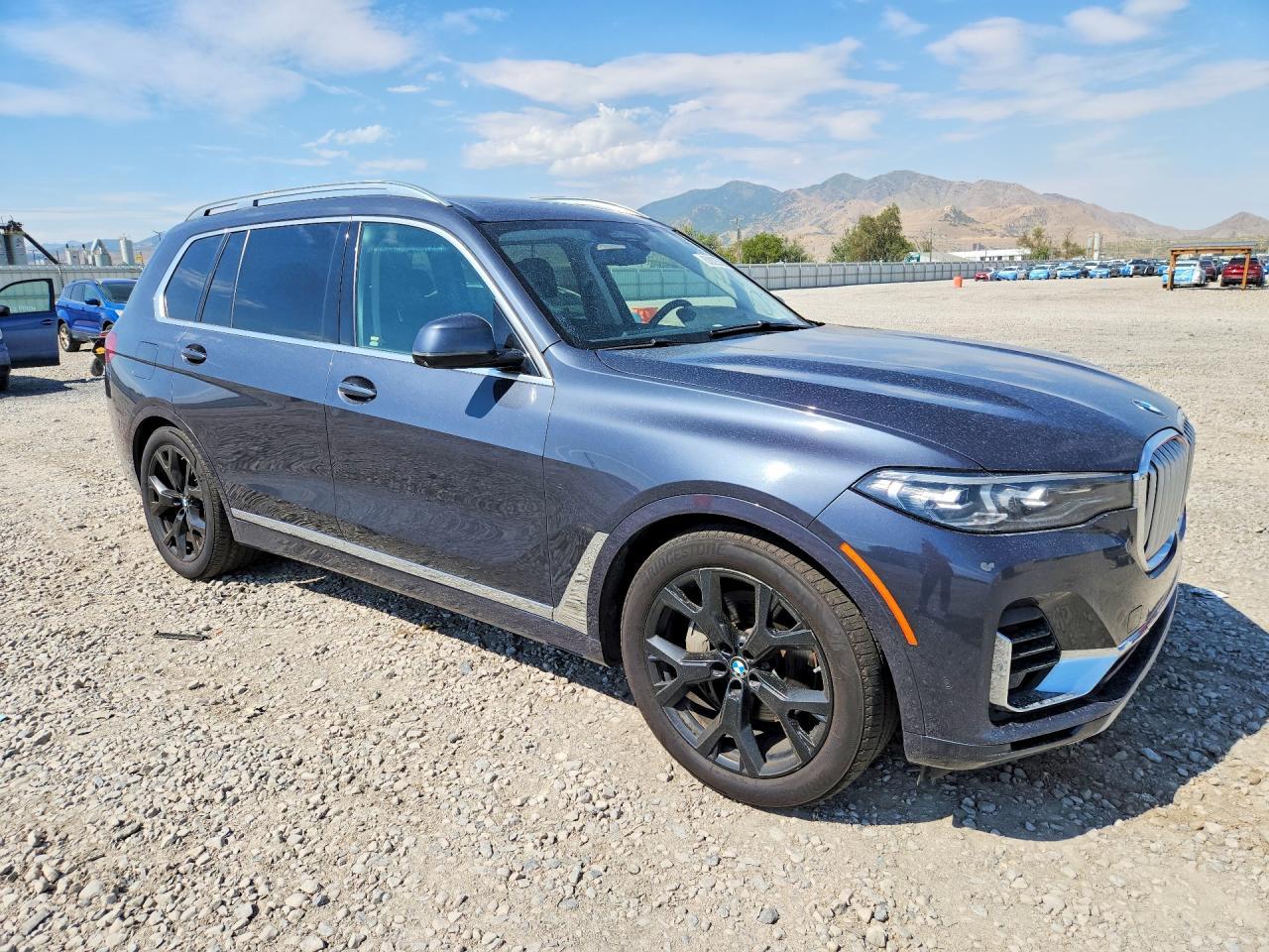 2019 BMW X7 xDrive50I - Image 4